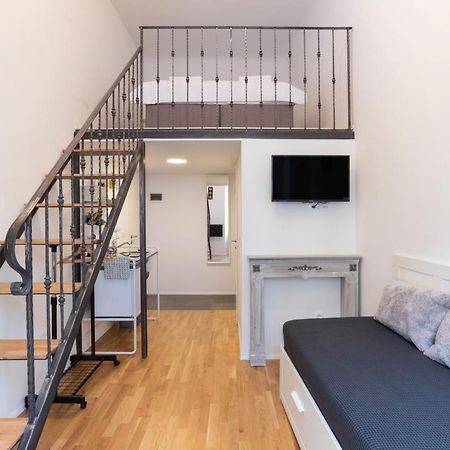 Rhino Apartments リュブリャナ エクステリア 写真
