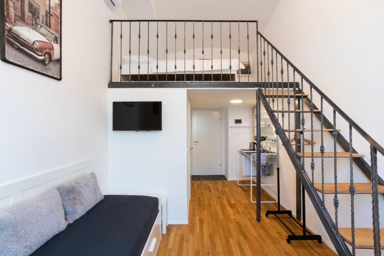 Rhino Apartments リュブリャナ エクステリア 写真