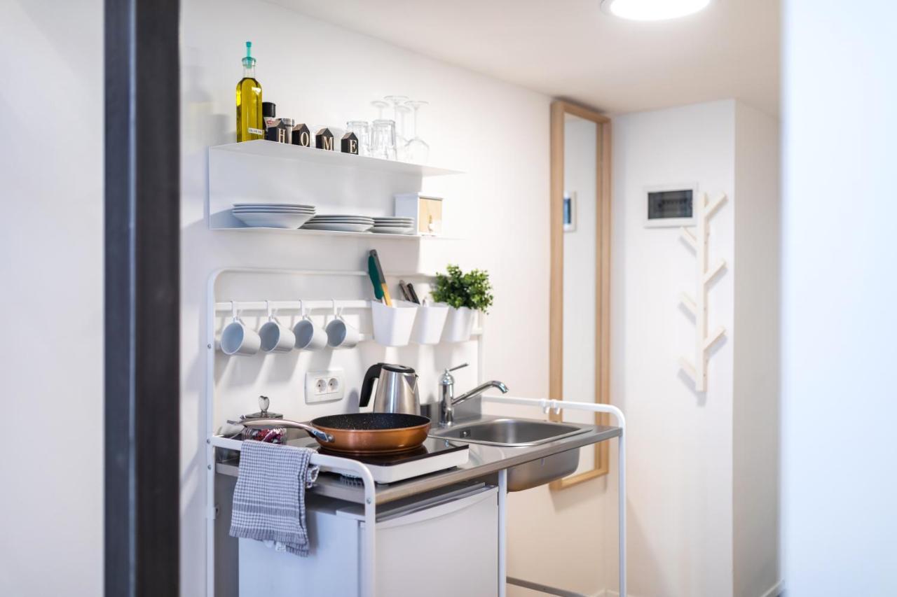 Rhino Apartments リュブリャナ エクステリア 写真